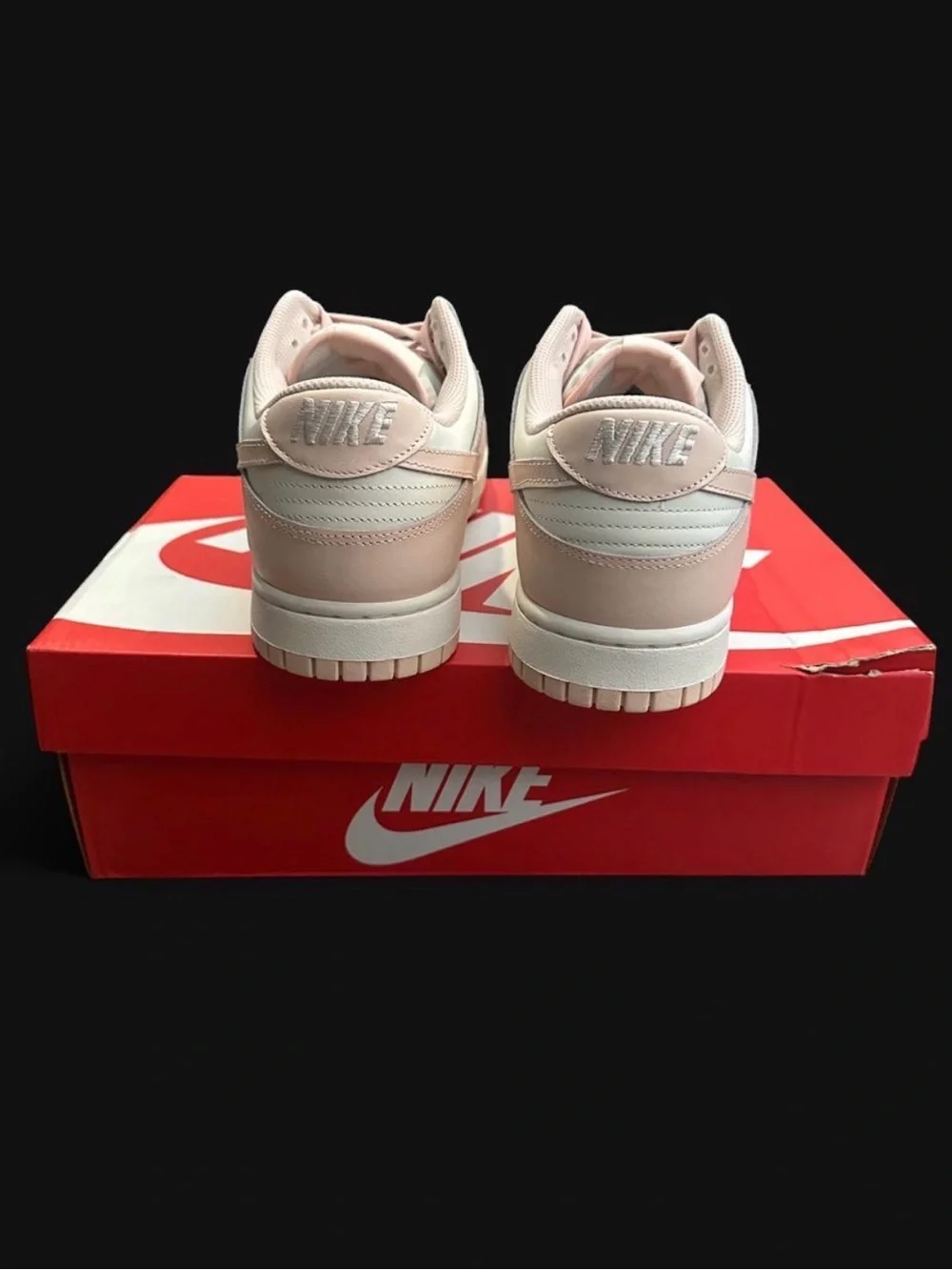 WOMENS NIKE DUNK LOW ORANGE PEARL SIZE 11.5 (MENS SIZE 10) NWT DEADSTOCK